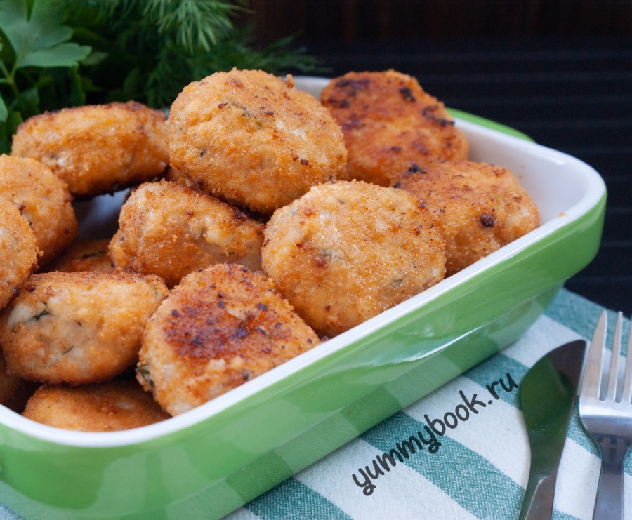 Куриные котлеты с сыром и зеленью