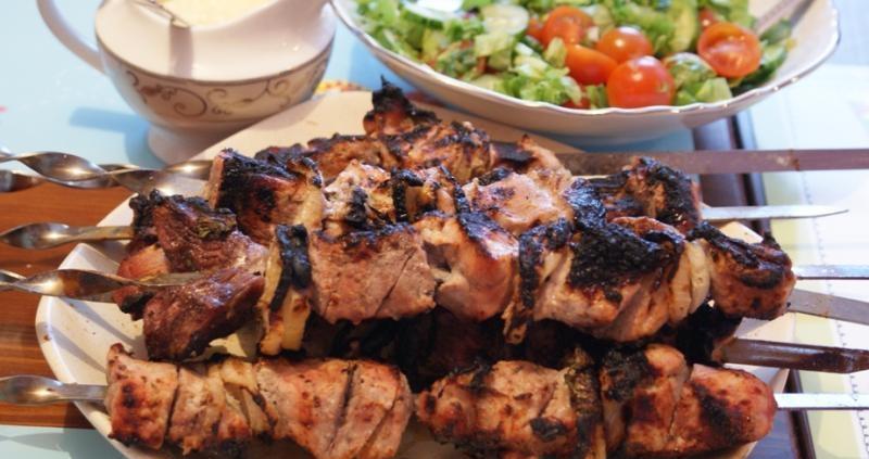 Шашлык на кефире из свинины