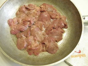 Печенка под соусом