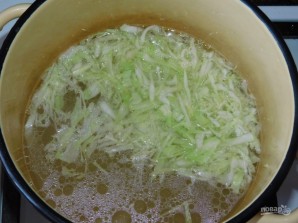 Щи с лисичками и болгарским перцем