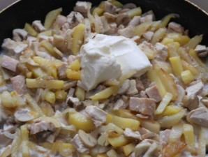 Жульен с грибами и картофелем