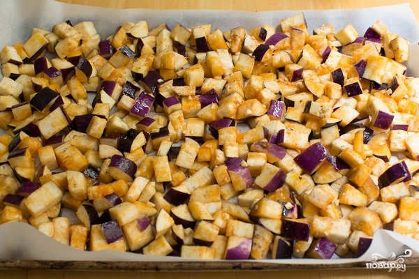 Салат из запеченных баклажанов