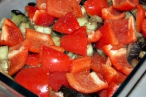 Запеченные баклажаны с грибами