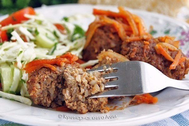 Тефтели с гречневой крупой