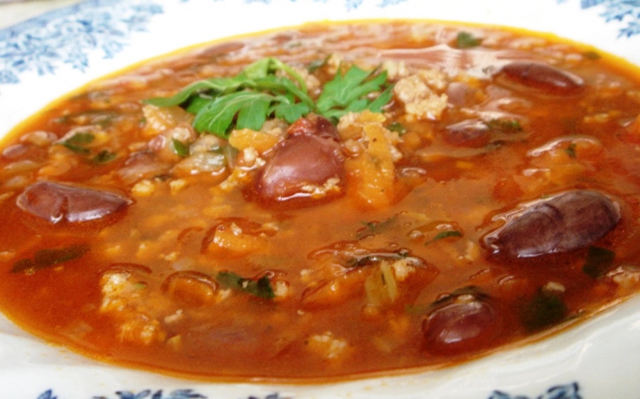 Постный "фасолевый супчик" с соевым фаршем