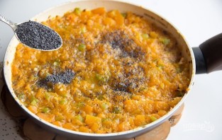 Тушеная в сковороде тыква