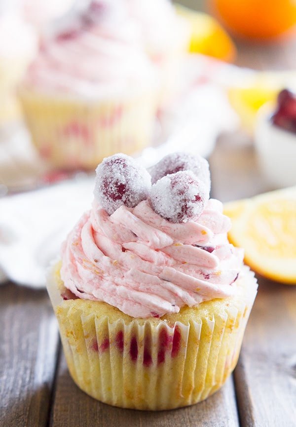 Клюквенно-апельсиновые капкейки